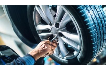 Cửa hàng bán phụ tùng xe ô tô nhập khẩu chính hãng giá rẻ nhất thị trường