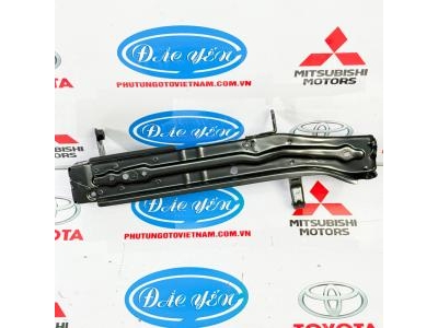 Xương bên LH Két nước Altis 2022     53203-02905