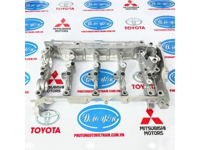 Nắp Máy Phần Dưới Toyota Camry 2023- 2025 11103-25090