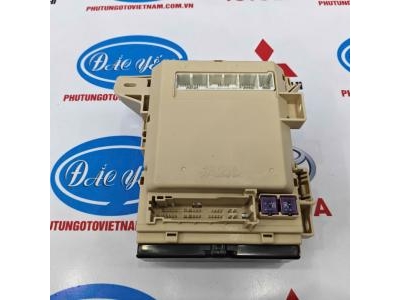 Hộp Cầu Chì Trong Camry 2010 Bản 2.4 82730-33A91