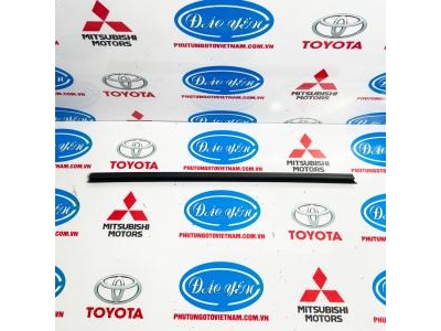 Lông Mi Trong Cửa Sau Veloz 68173-BZ250, 68174-BZ210