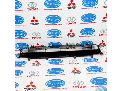 Lưới Cản Trước Toyota Innova Cross 2023 52129-VT030