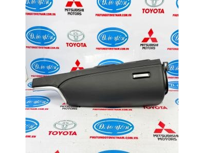 Nắp Cốp Phụ Taplo Fortuner 2017 55041-KK070-C3