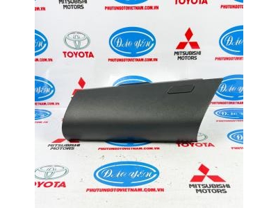 Nắp Cốp Phụ Taplo Hilux 2015 55041-KK170-C0