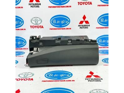 Nắp Cốp Phụ Taplo Innova 2017 55440-KK040-C0
