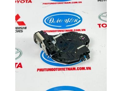 Khóa Ngậm Cửa Sau Innova 2017 69050-0K020, 69060-0K070