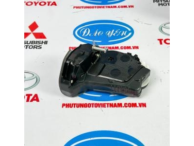 Khóa Ngậm Cửa Sau Vios 2023 69050-0D200, 69060-0D200