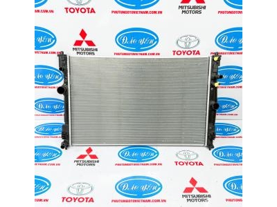 Két nước Innova Cross 2024 16400-37430