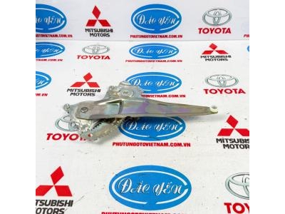 Compa Kính Sau Avanza 2022 69804-BZ100, 69803-BZ100