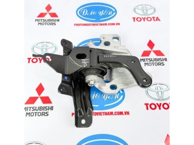 Cao Su Chân Hộp Số Yaris Cross 2023 12306-BZ390