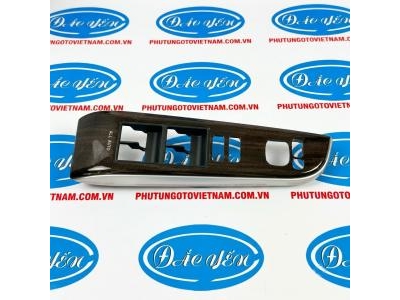 Ốp Công Tắc Bấm Kính Tổng Camry 2017 74232-06850-E0