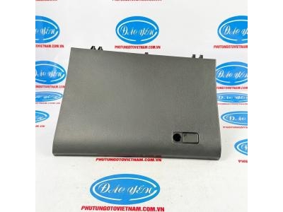 Nắp Cốp Phụ Taplo Bên Dưới Fortuner 2017 55550-KK070-C0