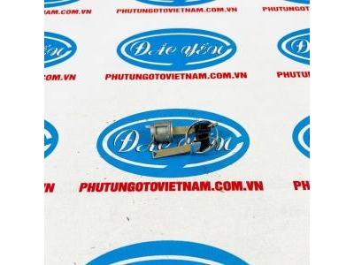 Ổ Khóa Nắp Cốp Innova 2019 69056-0K090
