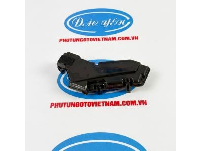 Ốp Hộp Relay Fortuner 2018 82663-0K080
