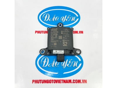 Hệ Thống Giám Sát Và Cảnh Báo Điểm Mù (BSM) Innova Cross 2023 88162-VT021