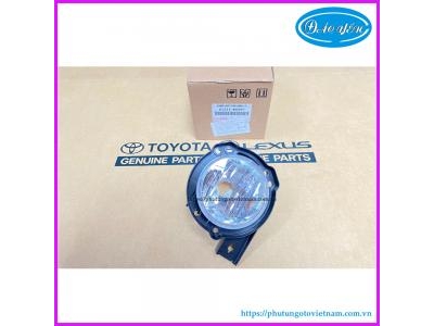 Đèn Sương Mù Toyota Raize 2023  81221-BZ080 81211-BZ080