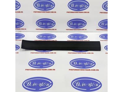 Ốp Bông Tăng Bệ Bước Veloz 2022 67913-BZ210-C0