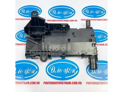 Đế Dưới Toyota Prado 2015 82663-60080
