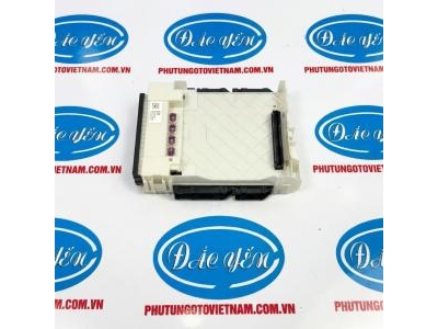 Hộp Cầu Chì Trong Camry 2022 82730-06B41